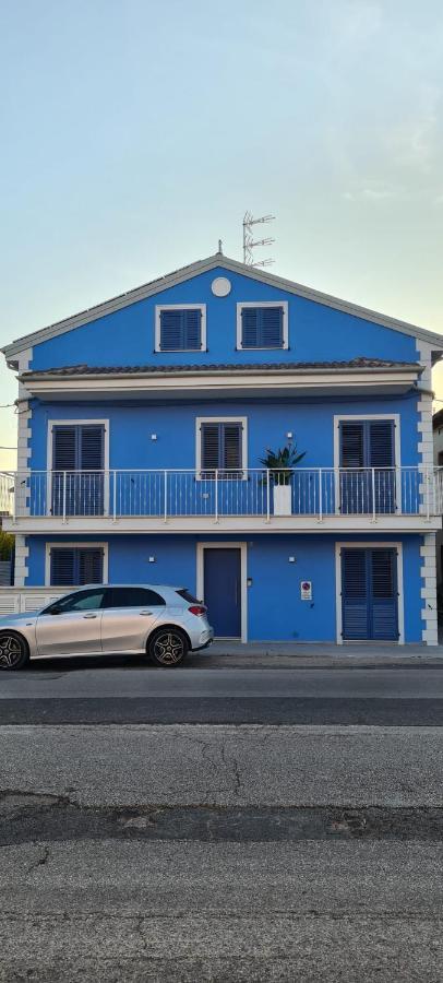 ホテル Eco-House Da Franco チヴィタノーヴァ・マルケ エクステリア 写真